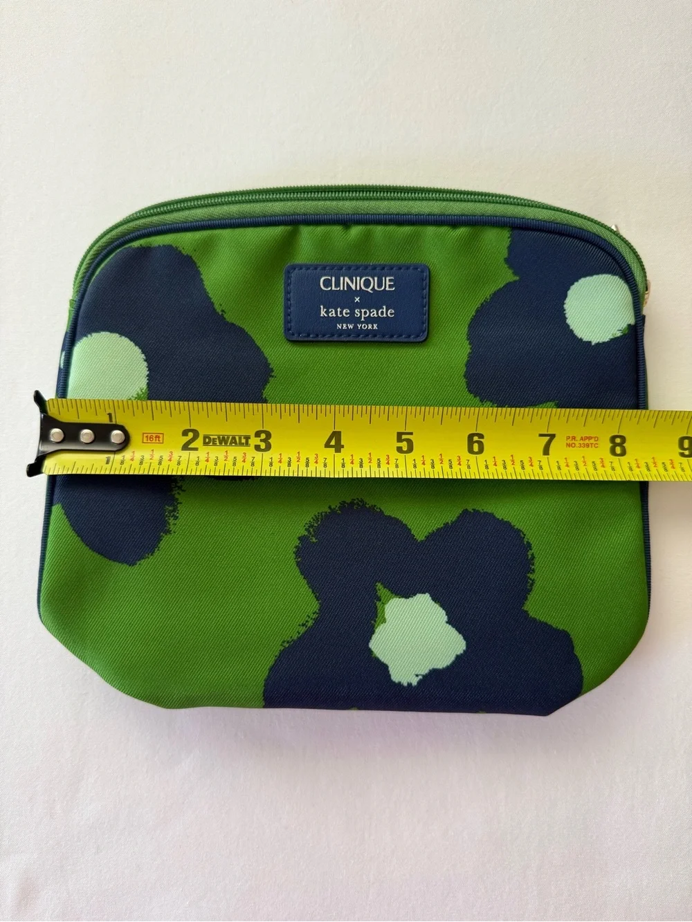 NWOT Clinique Kate Spade Green and Navy Floral Cosmetic Pouch